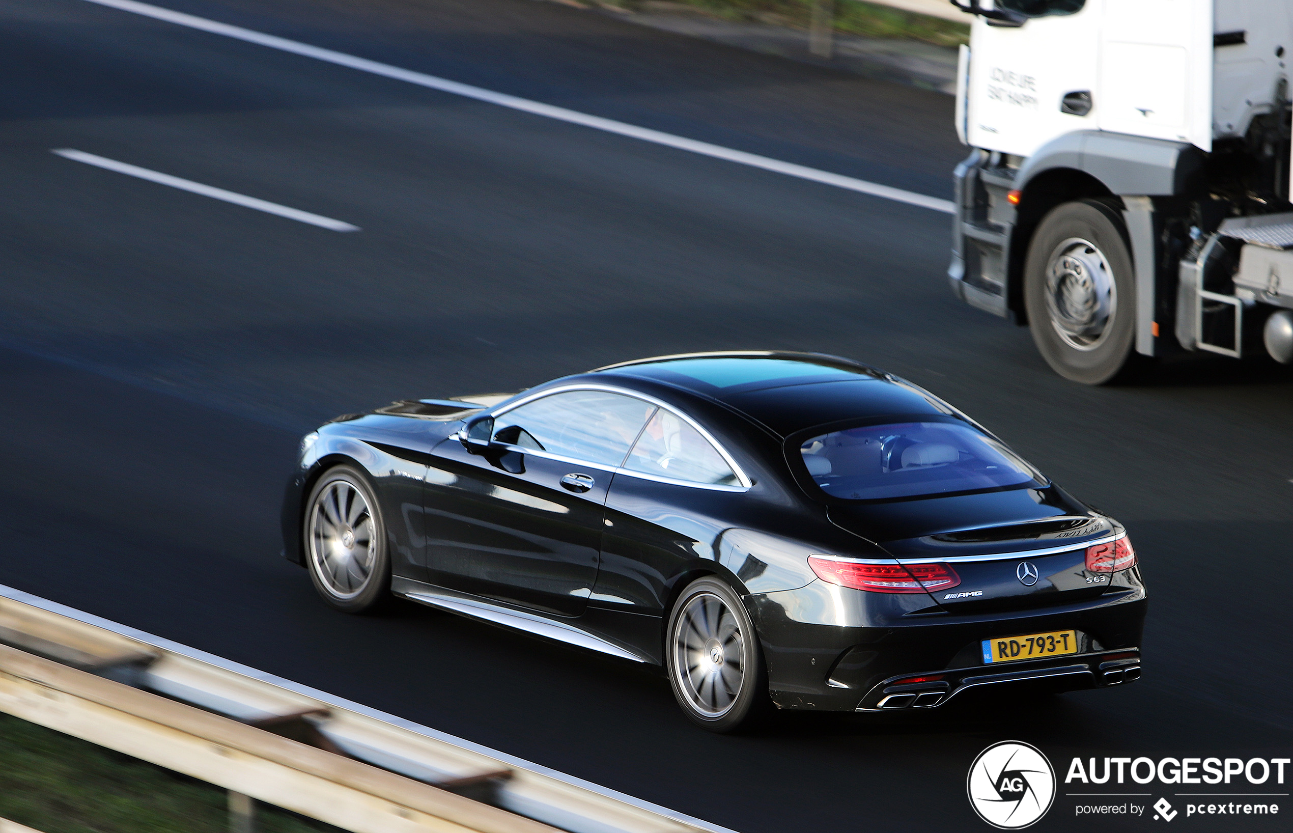 Mercedes-AMG S 63 Coupé C217