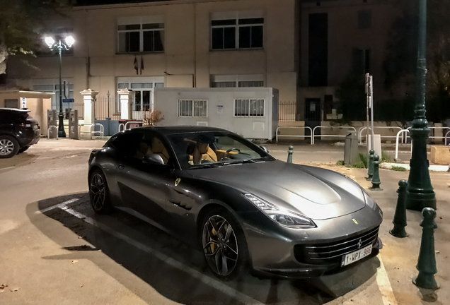 Ferrari GTC4Lusso T