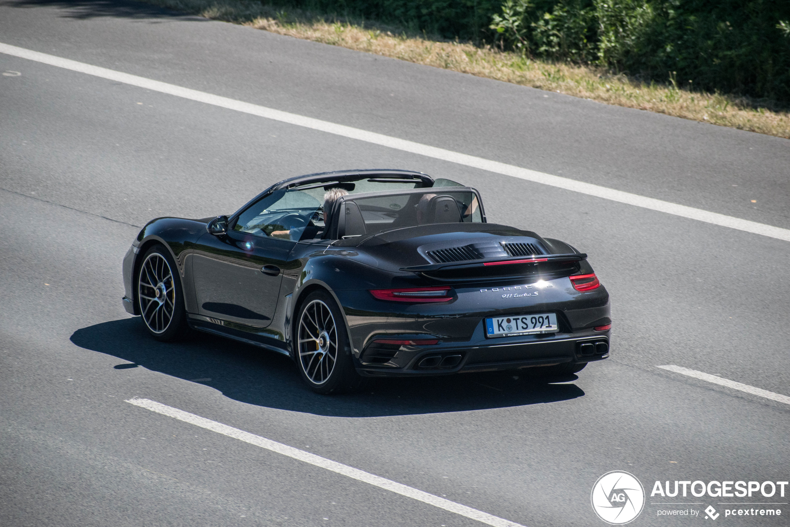 Porsche 991 Turbo S Cabriolet MkII