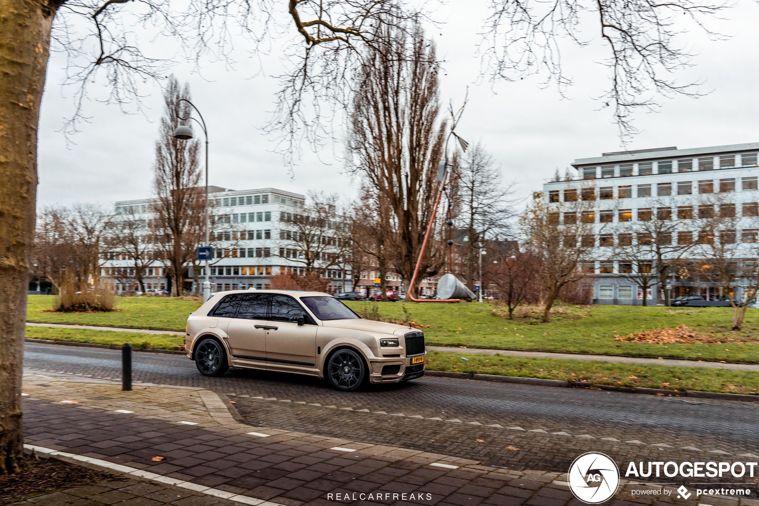 Rolls-Royce Cullinan Black Badge Spofec Overdose