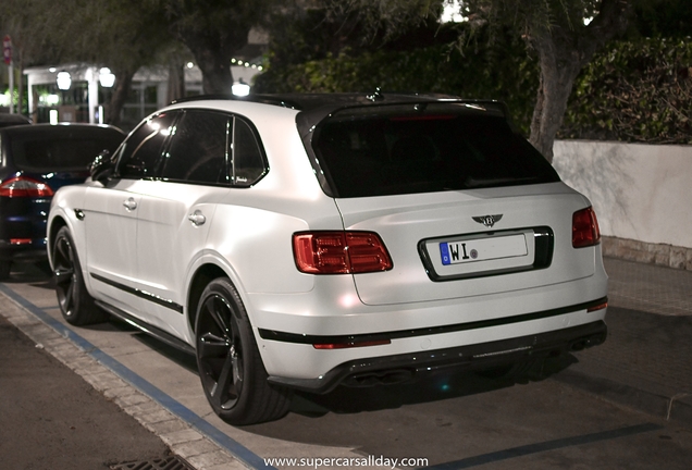 Bentley Bentayga Black Edition