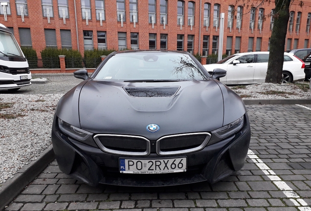 BMW i8 Protonic Frozen Black Edition