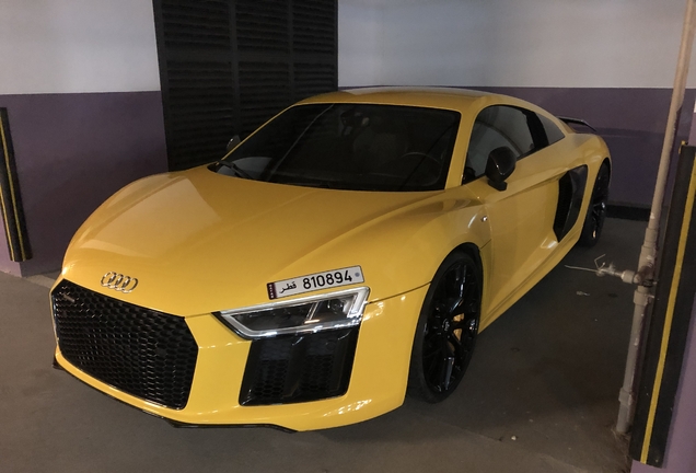 Audi R8 V10 Plus 2015