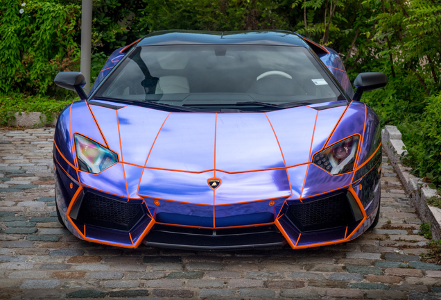 Lamborghini Aventador LP700-4 Roadster