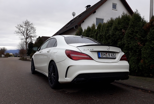 Mercedes-Benz CLA 45 AMG C117