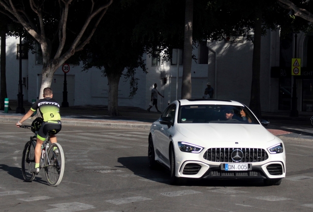 Mercedes-AMG GT 63 S X290