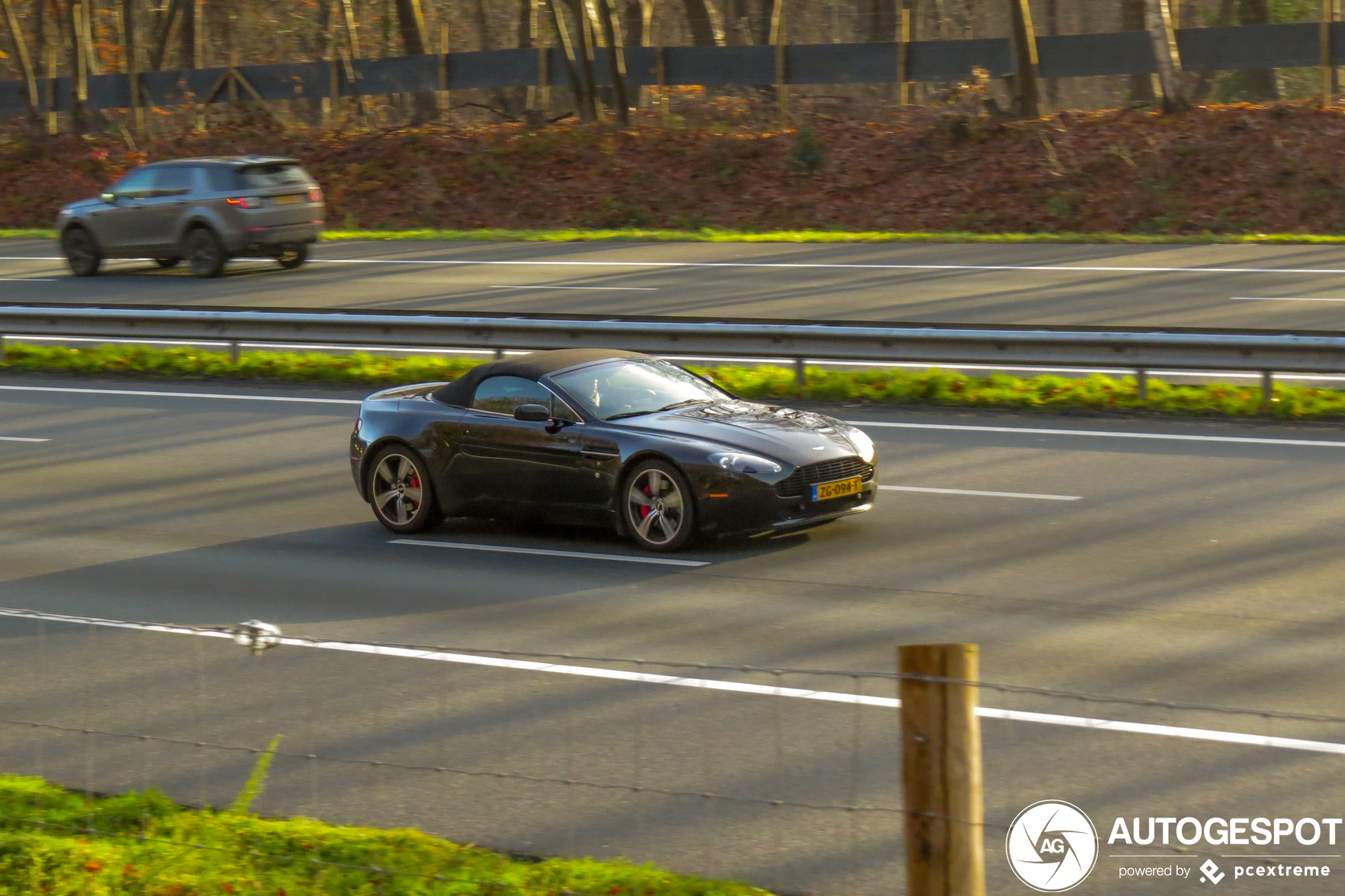 Aston Martin V8 Vantage Roadster