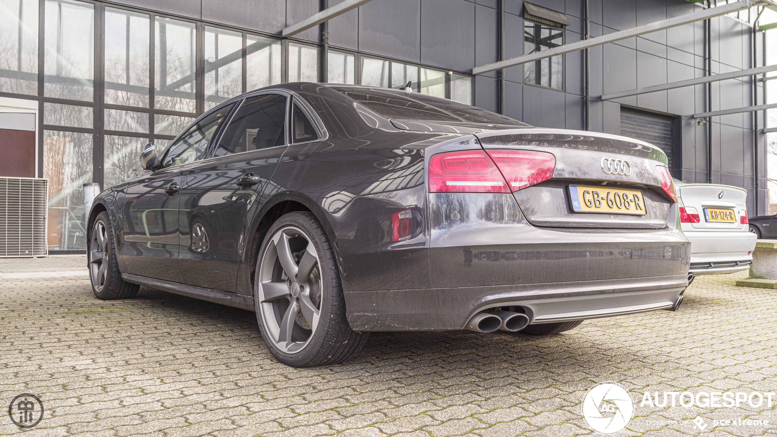 Audi S8 D4