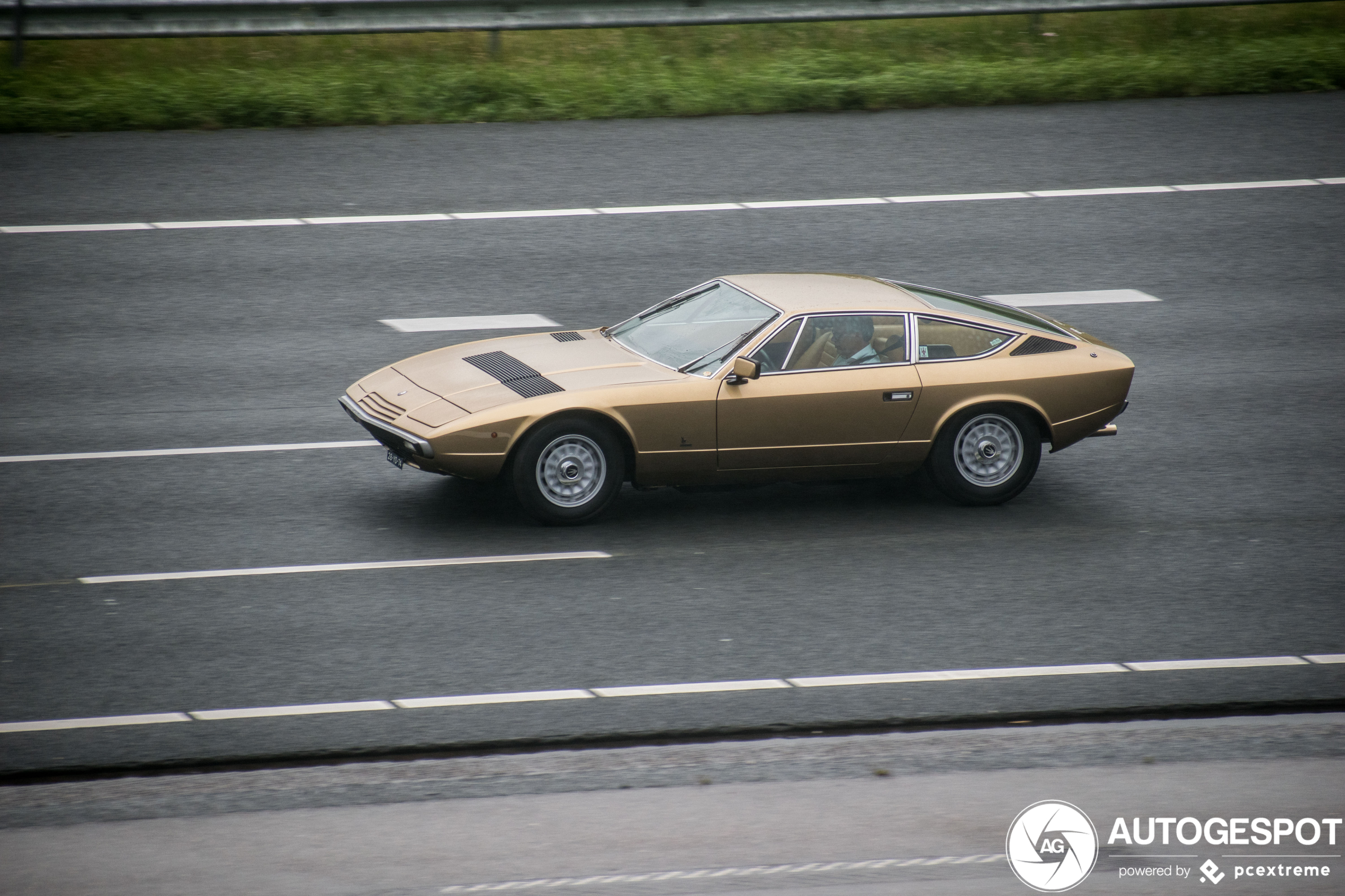 Maserati Khamsin