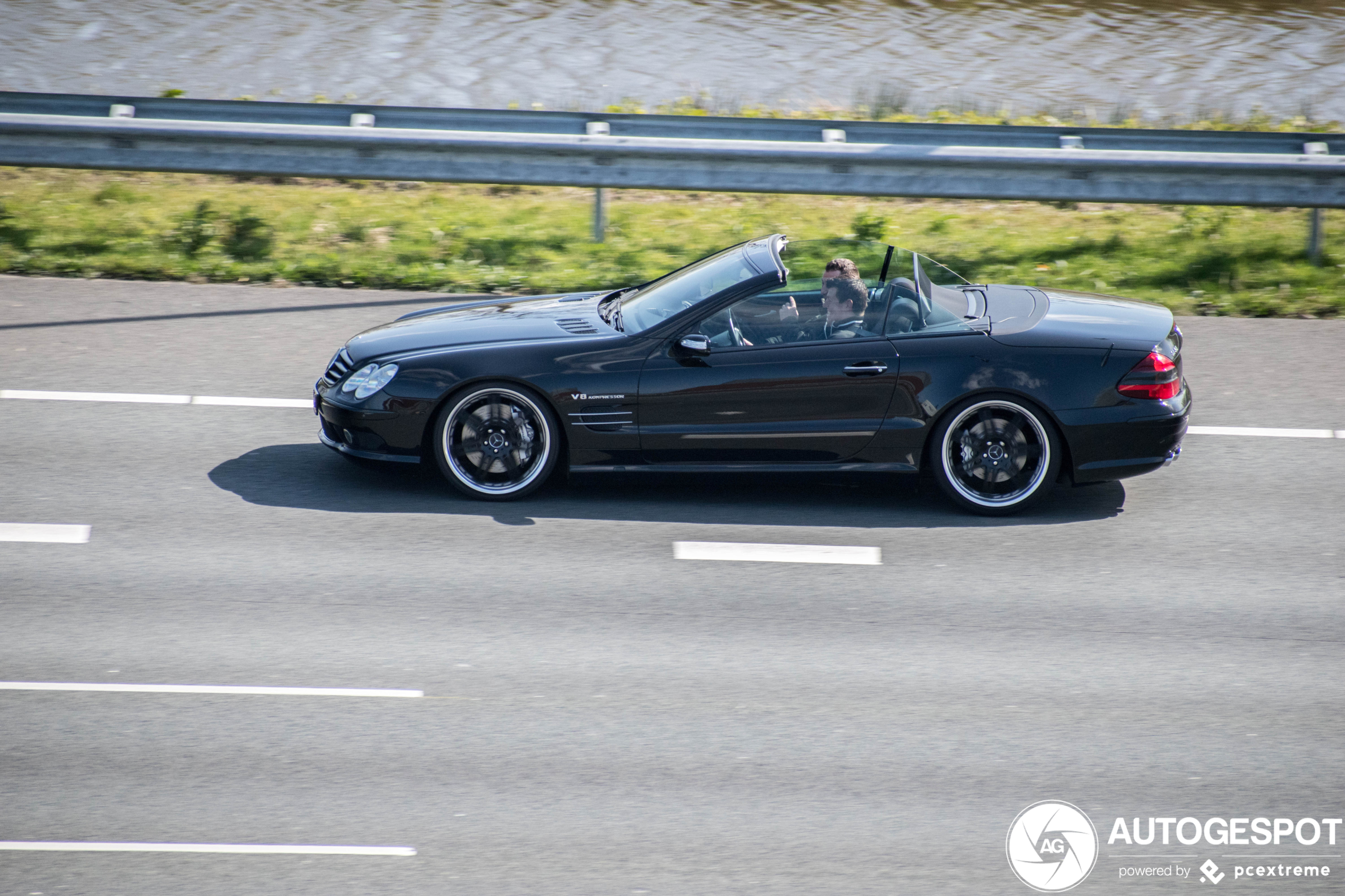 Mercedes-Benz SL 55 AMG R230