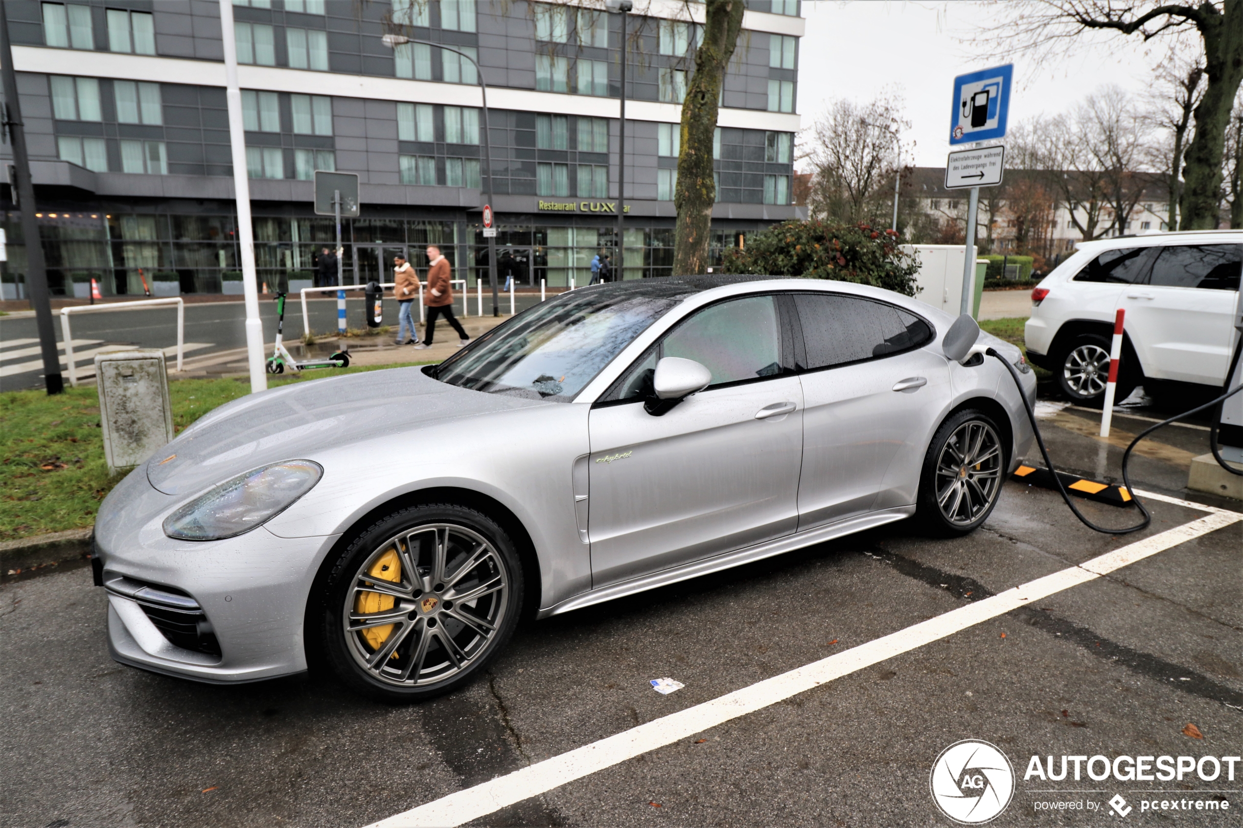 Porsche 971 Panamera Turbo S E-Hybrid