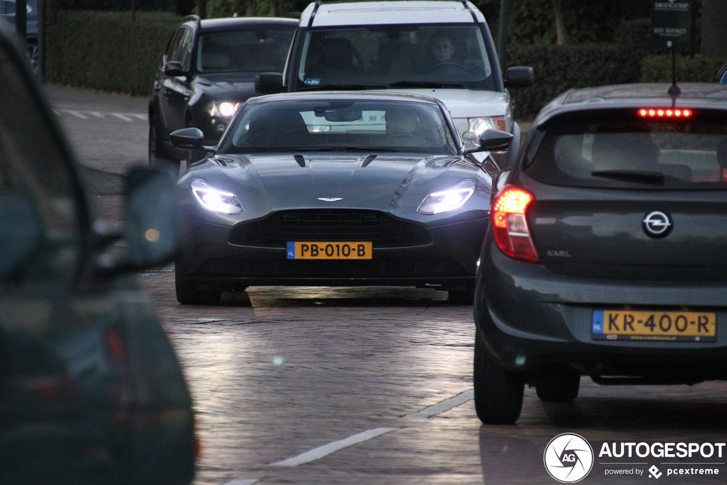 Aston Martin DB11