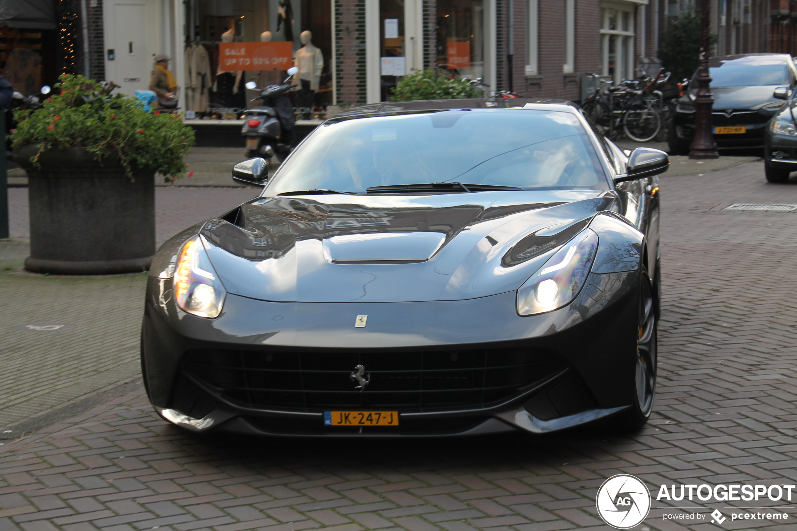 Ferrari F12berlinetta