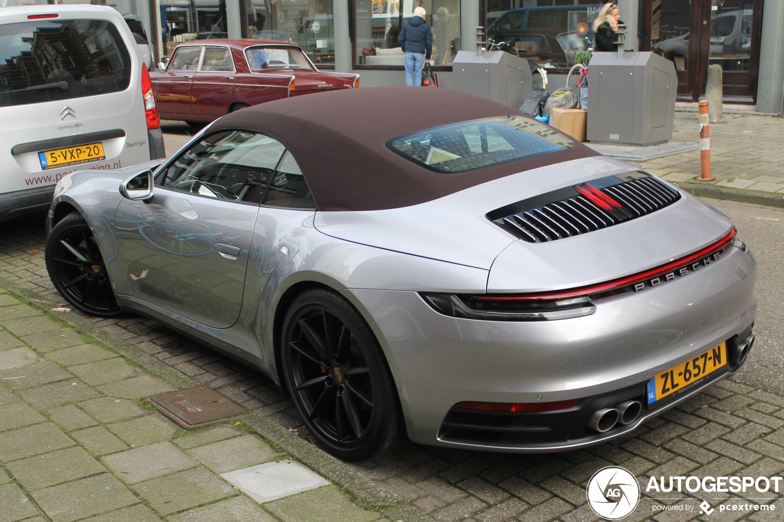 Porsche 992 Carrera 4S Cabriolet