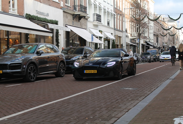 Aston Martin DBS Superleggera Volante