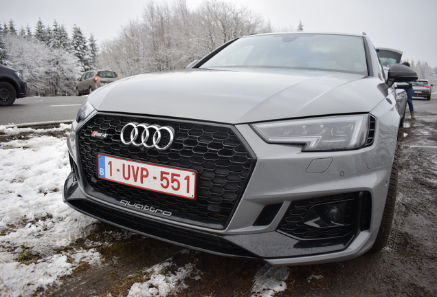 Audi RS4 Avant B9