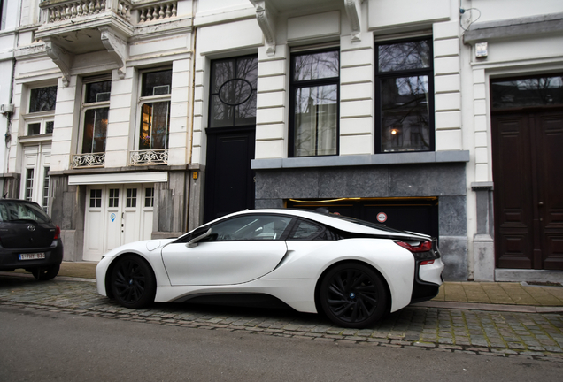 BMW i8