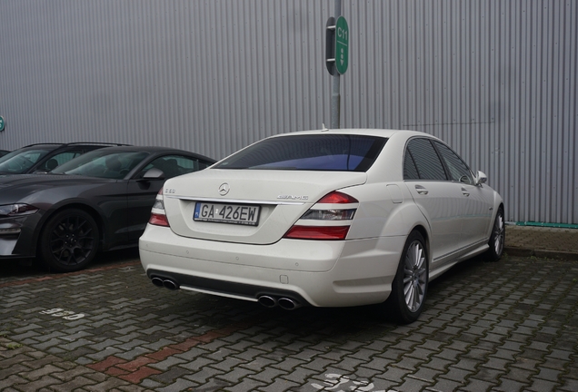 Mercedes-Benz S 63 AMG W221