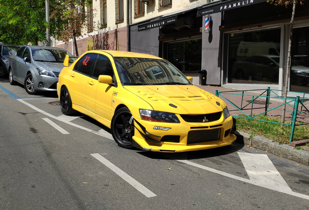 Mitsubishi Lancer Evolution IX