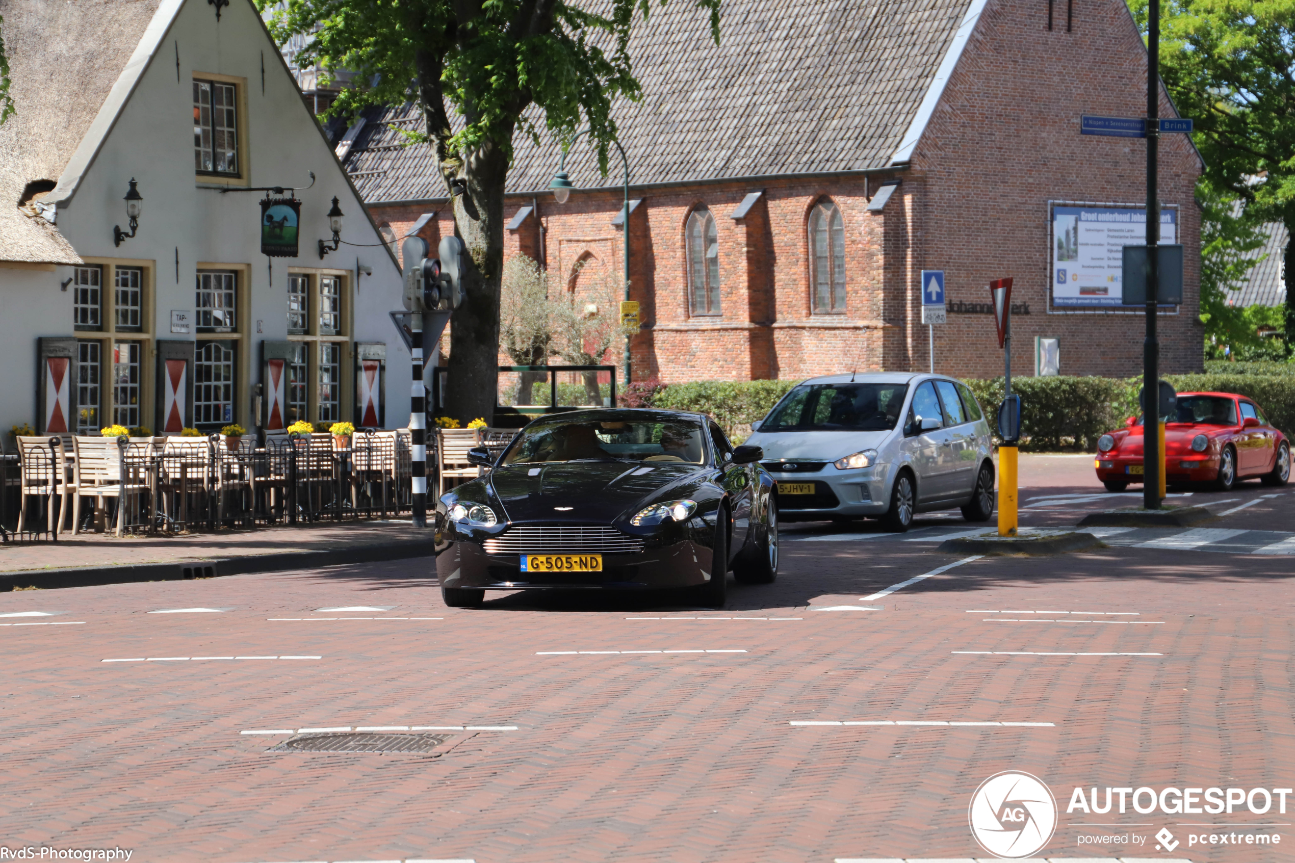 Aston Martin V8 Vantage