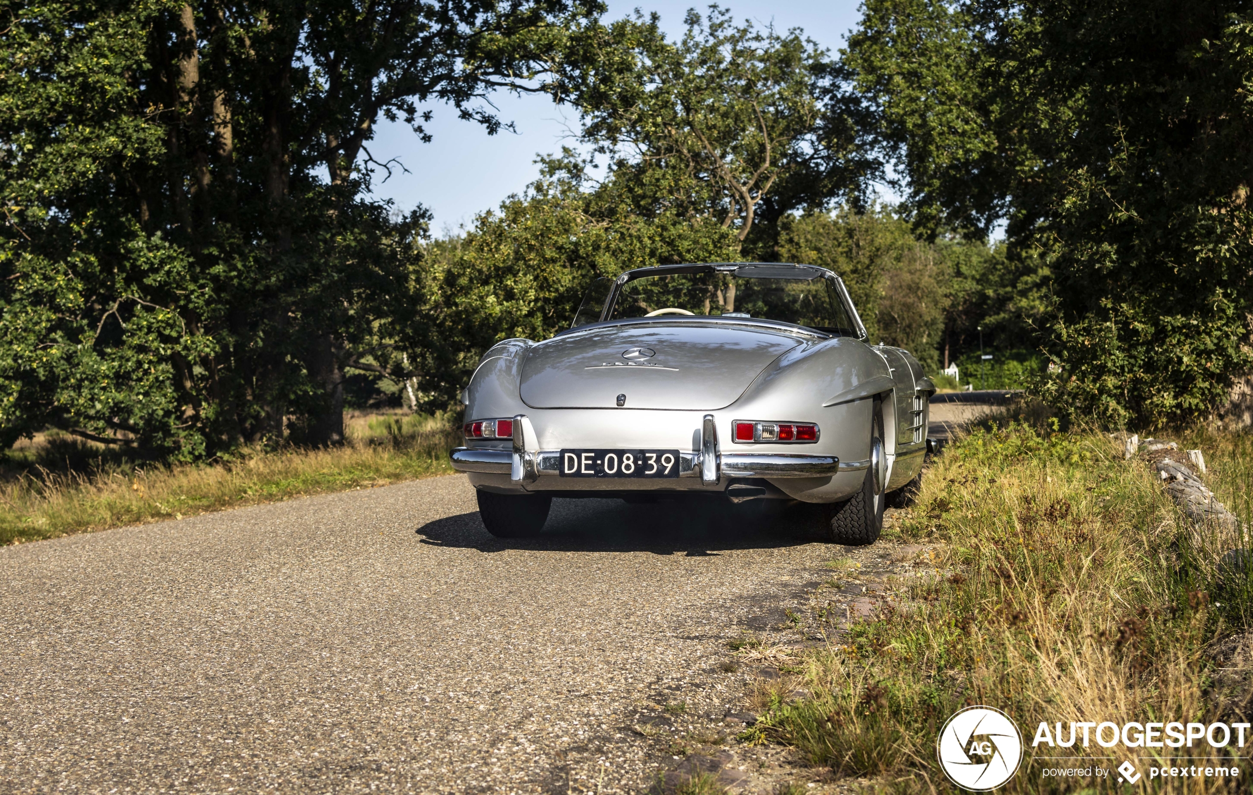 Mercedes-Benz 300SL Roadster