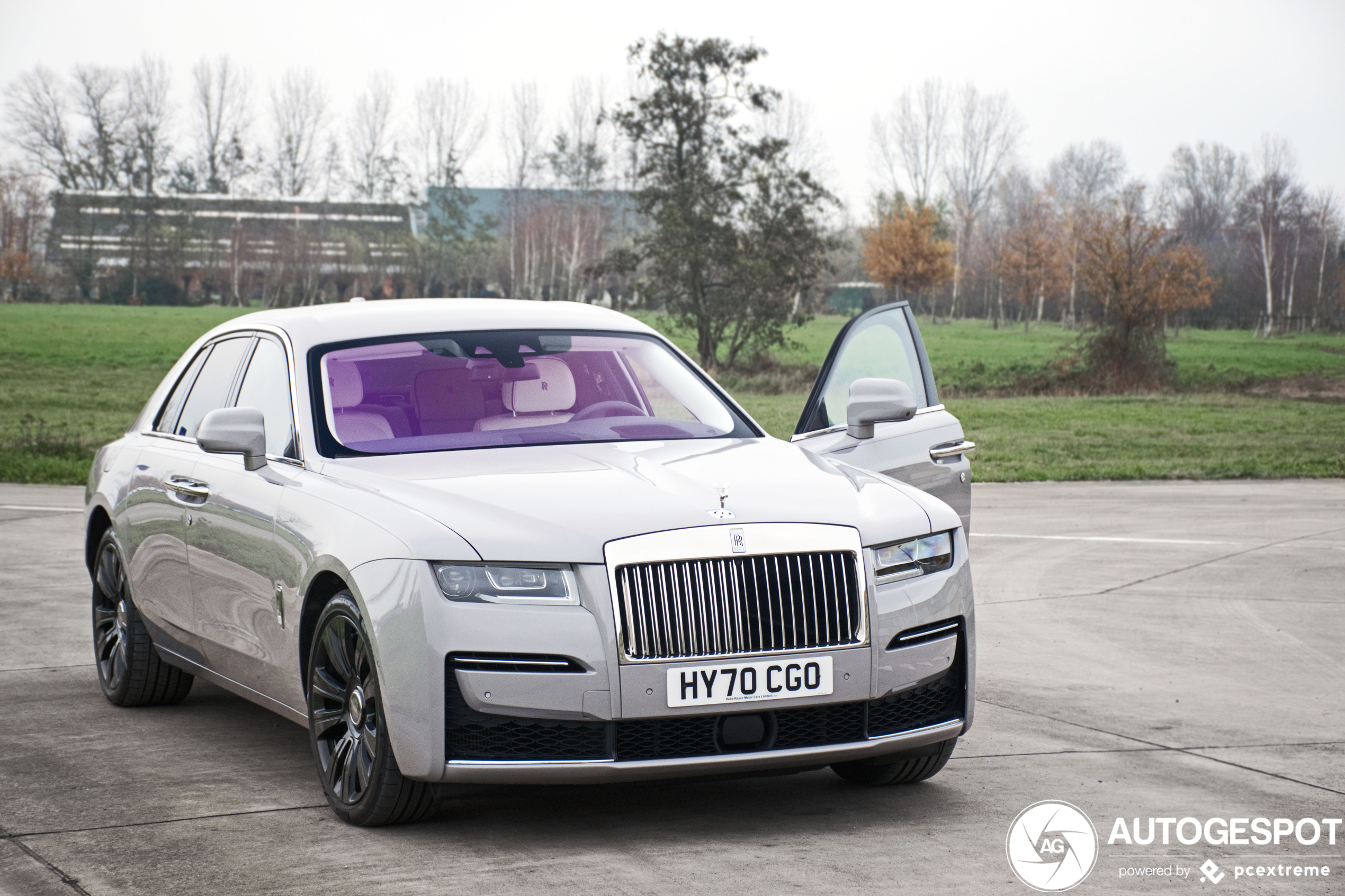 Een kijkje in het interieur van de nieuwe Rolls-Royce Ghost