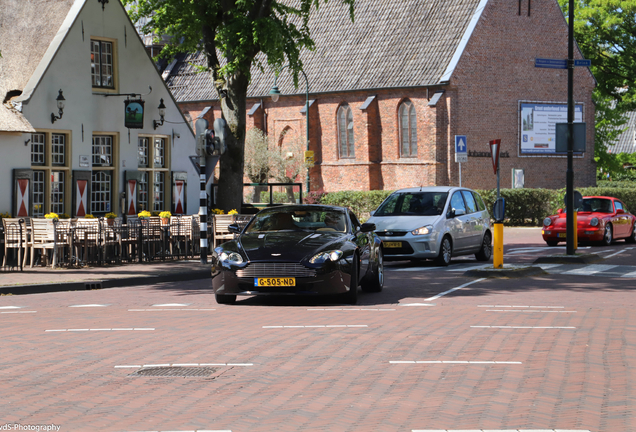 Aston Martin V8 Vantage