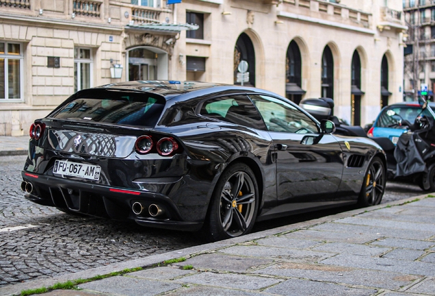 Ferrari GTC4Lusso