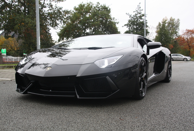 Lamborghini Aventador LP700-4