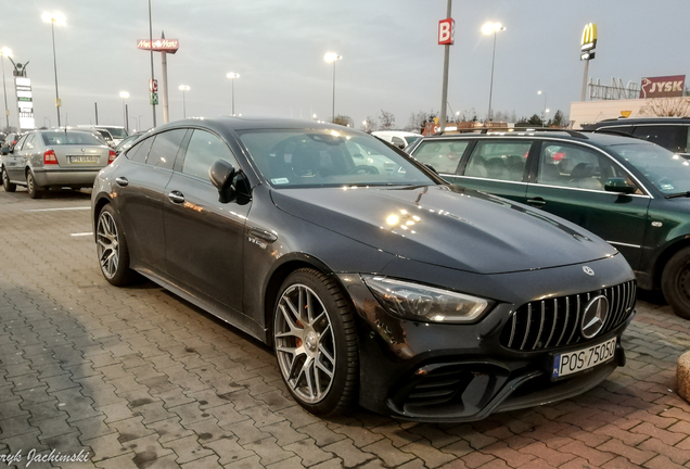 Mercedes-AMG GT 63 S X290