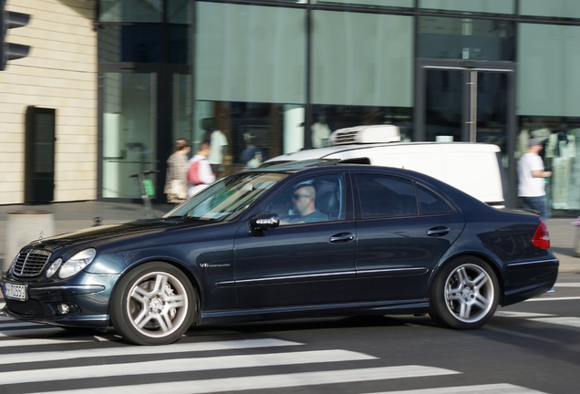 Mercedes-Benz E 55 AMG