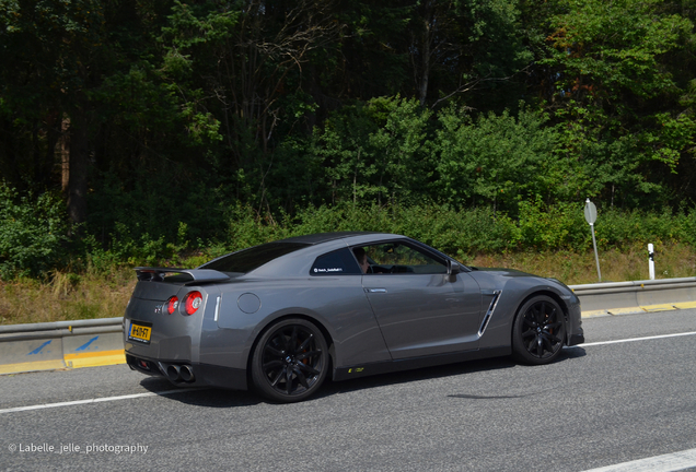 Nissan GT-R