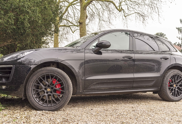 Porsche 95B Macan GTS