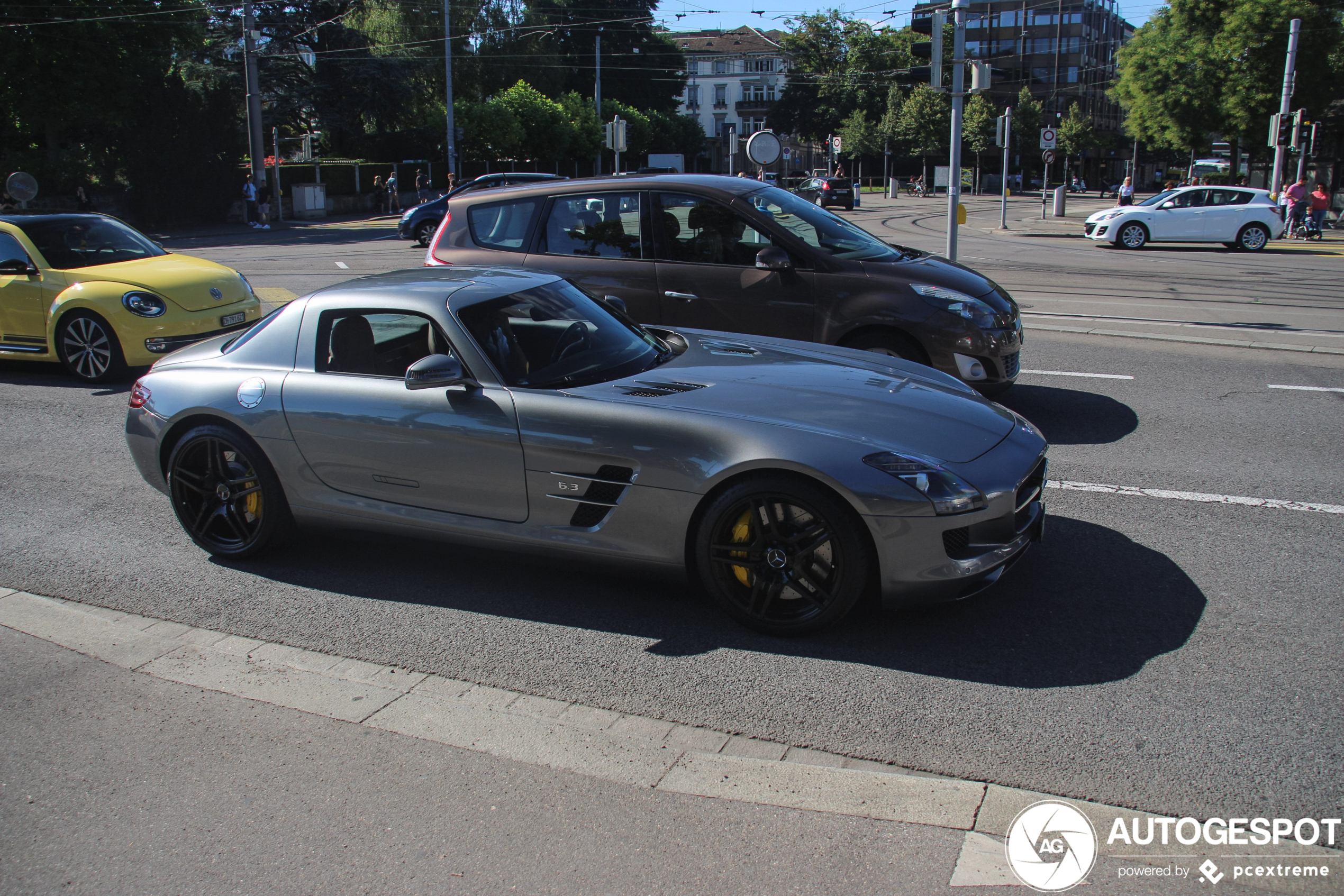 Mercedes-Benz SLS AMG