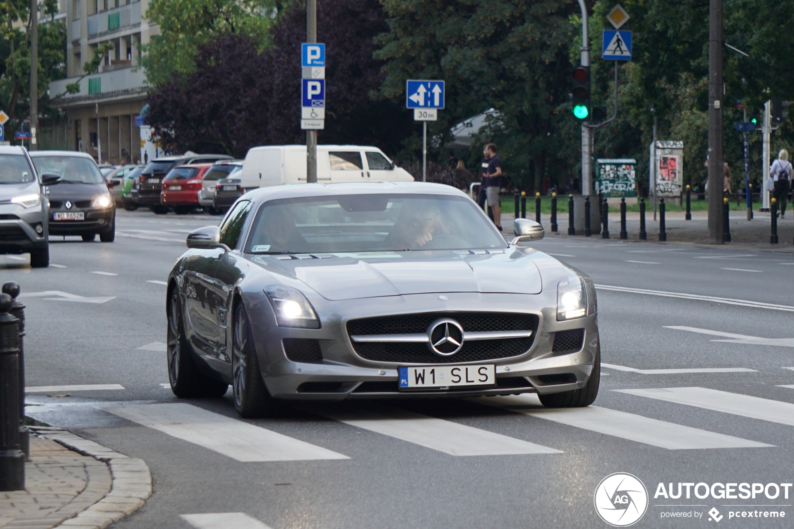 Mercedes-Benz SLS AMG