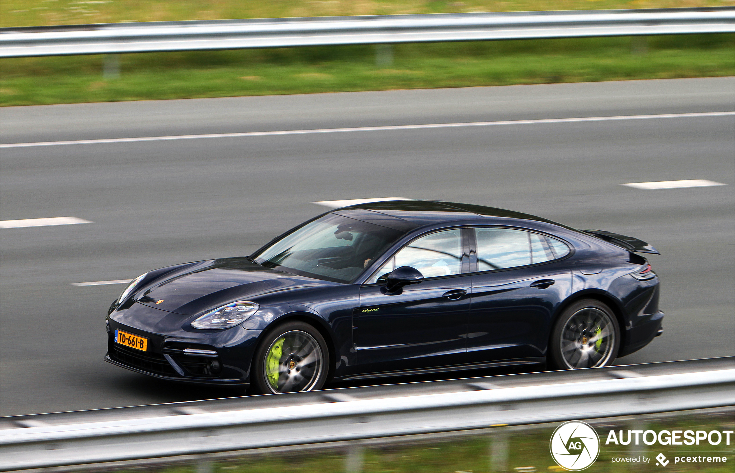 Porsche 971 Panamera Turbo S E-Hybrid