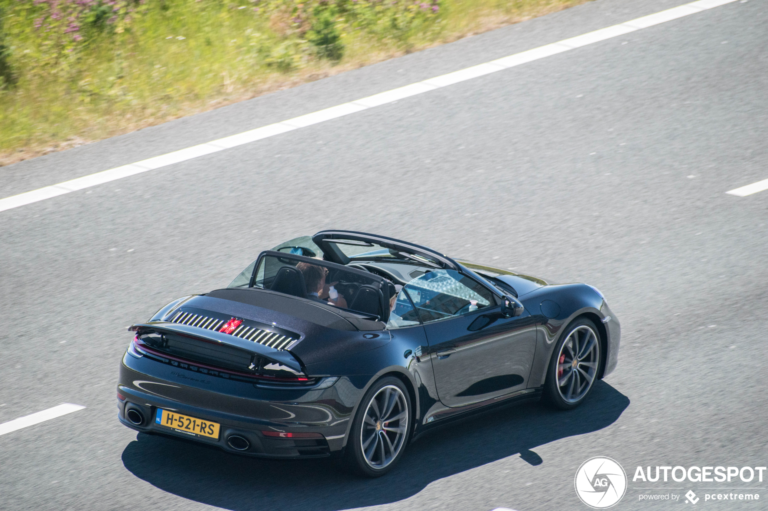 Porsche 992 Carrera 4S Cabriolet