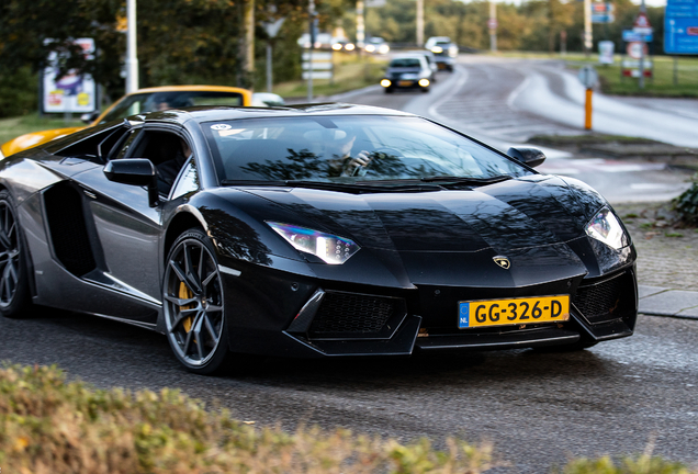 Lamborghini Aventador LP700-4 Roadster