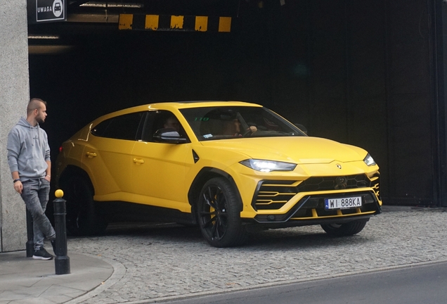 Lamborghini Urus