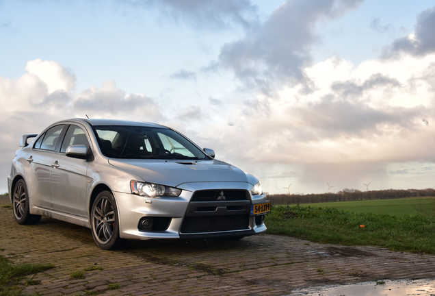 Mitsubishi Lancer Evolution X MR