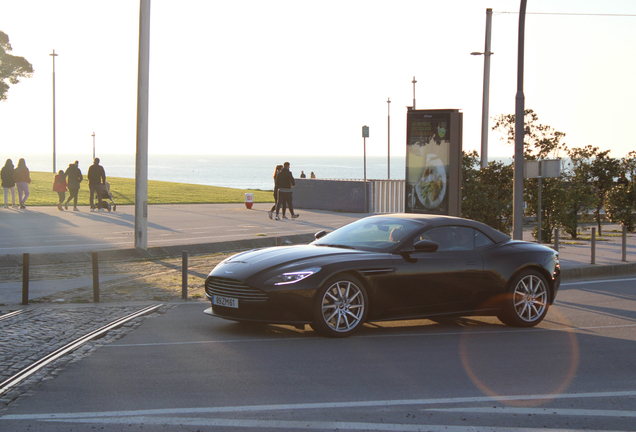 Aston Martin DB11 V8 Volante