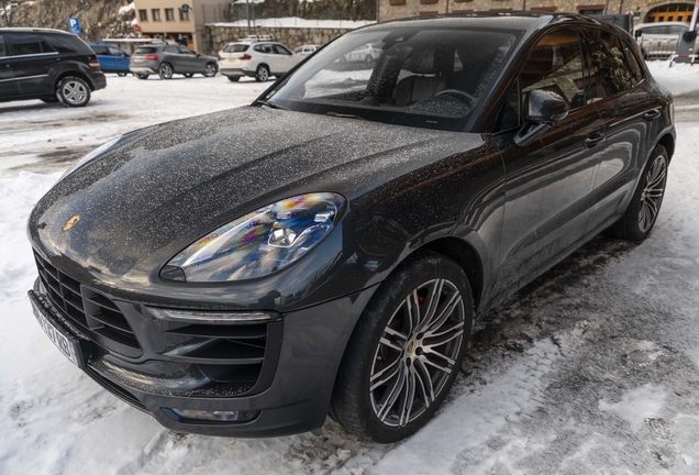 Porsche 95B Macan GTS