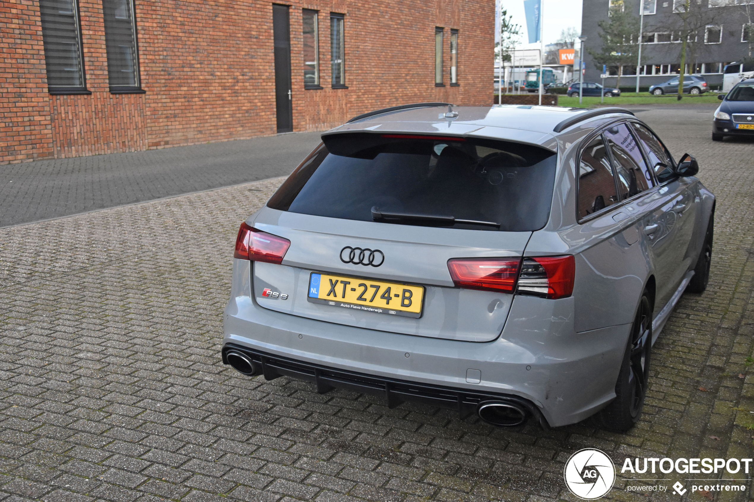 Audi RS6 Avant C7 2015