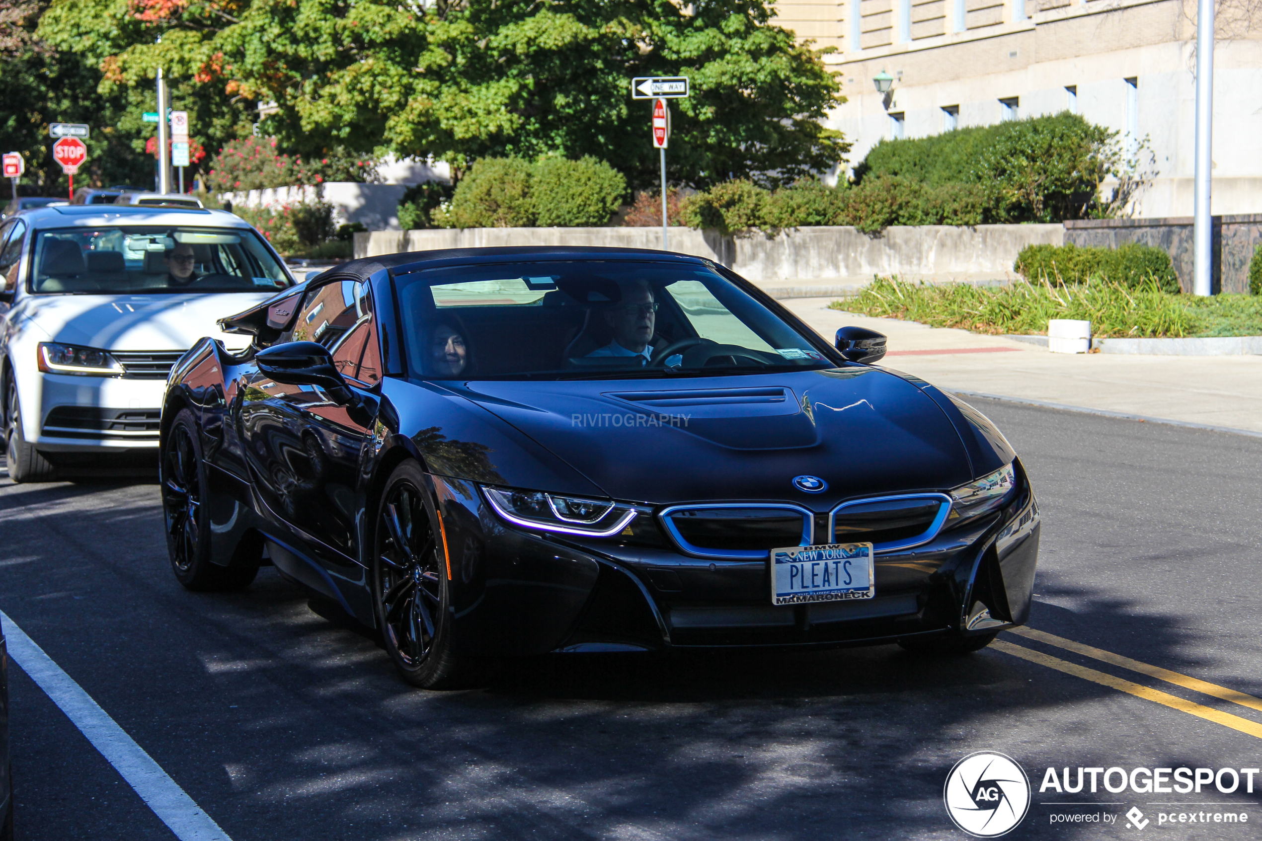 BMW i8 Roadster