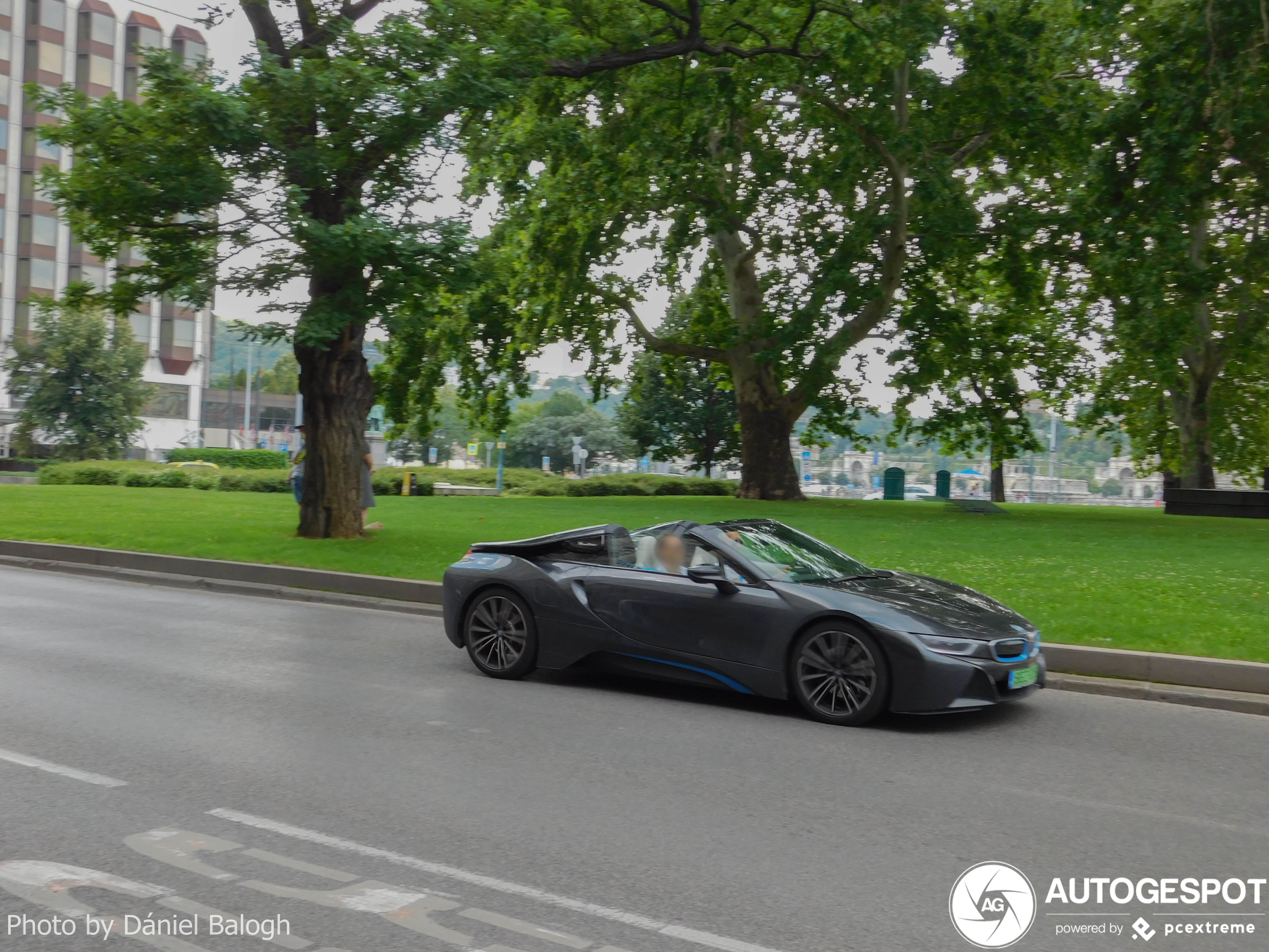 BMW i8 Roadster