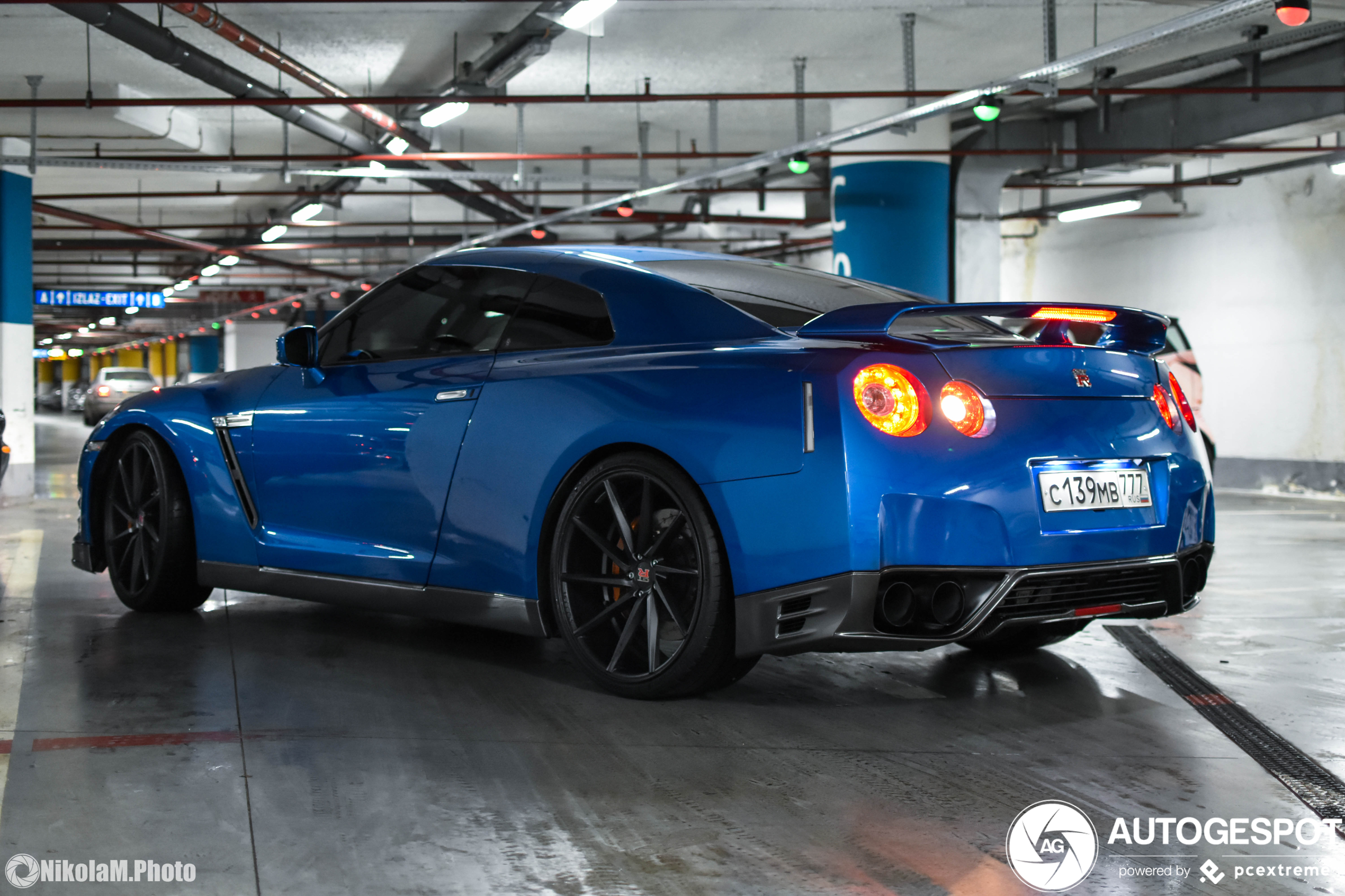 Nissan GT-R 2012