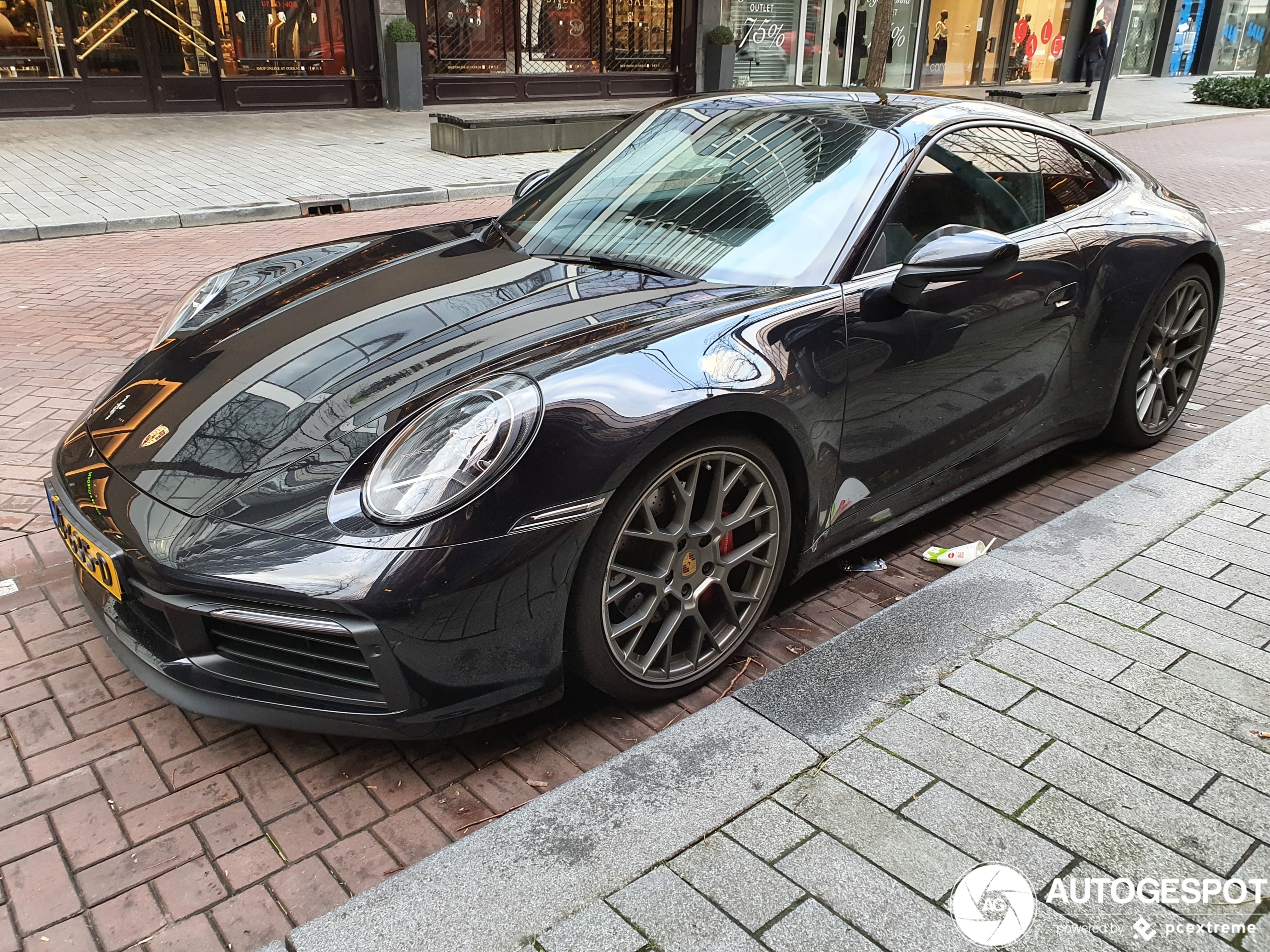 Porsche 992 Carrera 4S