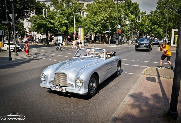 Aston Martin DB2 Drophead Coupé