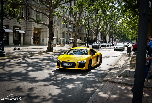 Audi R8 V10 2015