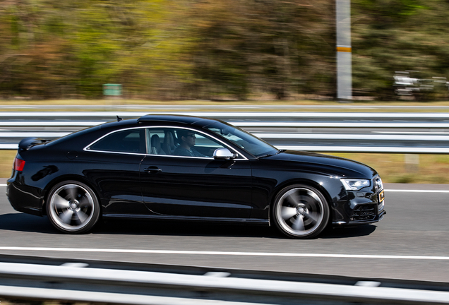 Audi RS5 B8 2012